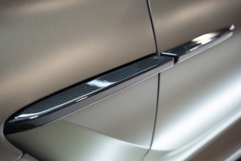 Aston Martin DBX 707 4