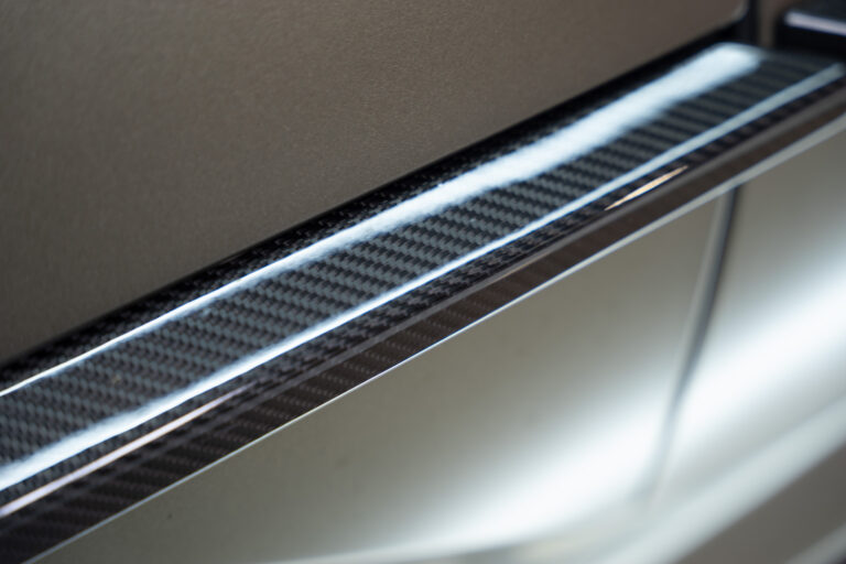 Aston Martin DBX 707 4