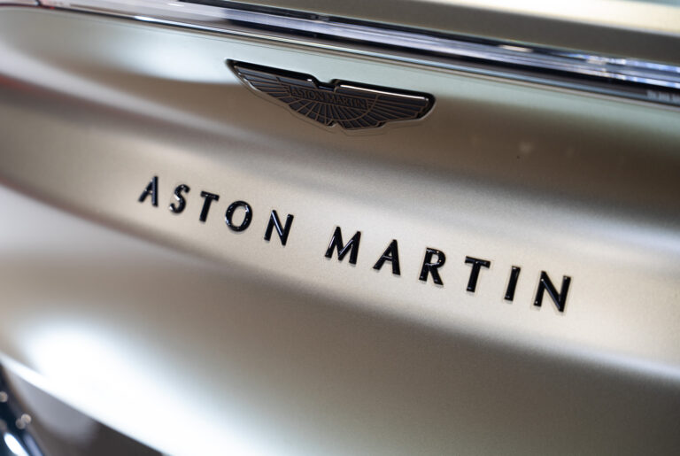 Aston Martin DBX 707 4