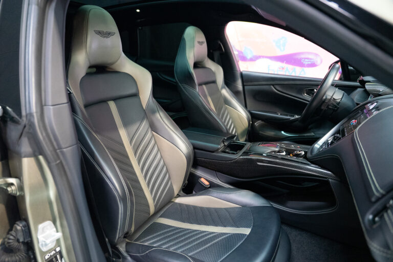 Aston Martin DBX 707 4