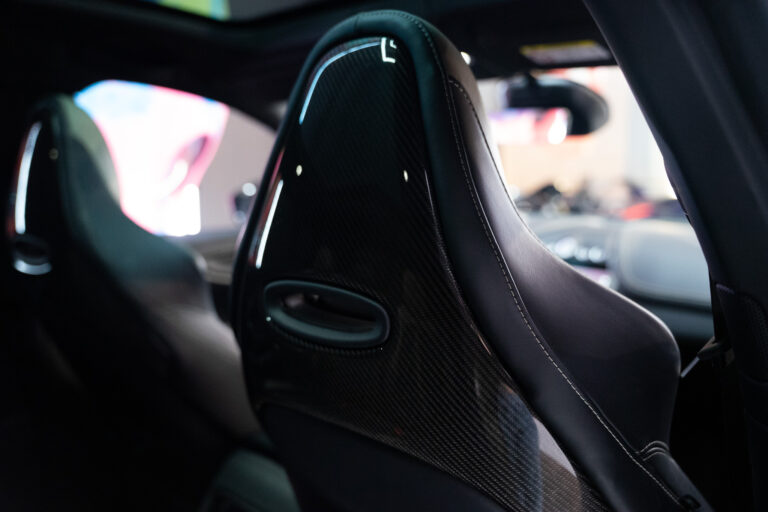 Aston Martin DBX 707 4