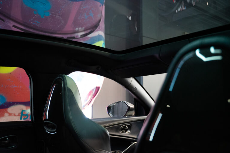 Aston Martin DBX 707 4