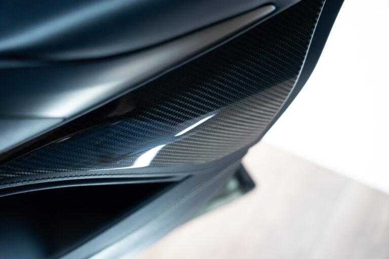 Aston Martin DBX 707 4