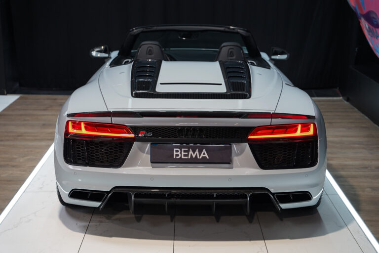 Audi R8 V10 Plus Spyder 5