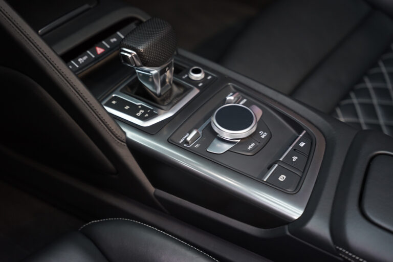 Audi R8 V10 Plus Spyder 5
