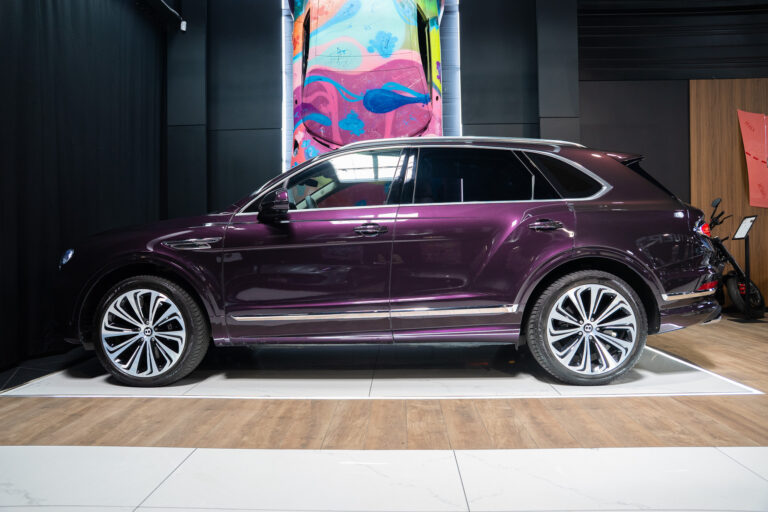 Bentley Bentayga 4