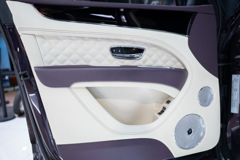 Bentley Bentayga 4