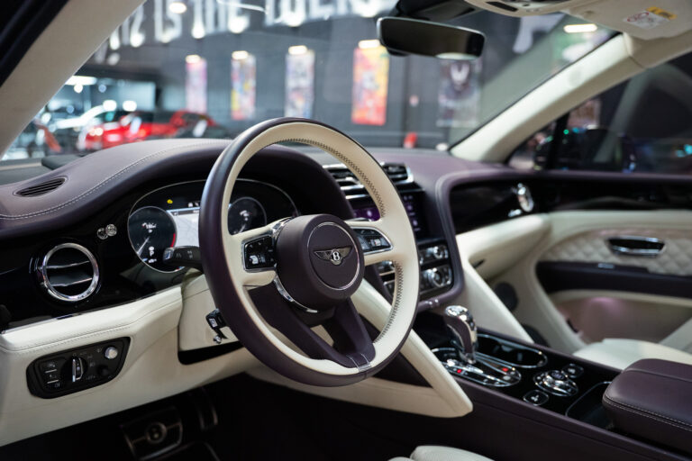Bentley Bentayga 4