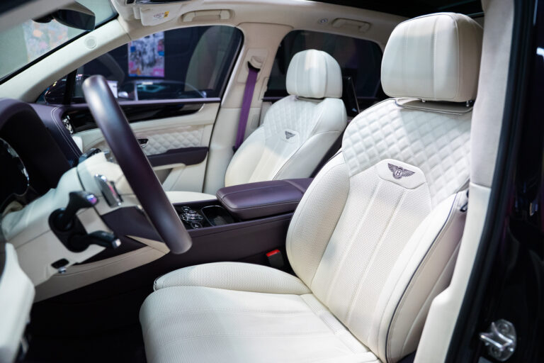 Bentley Bentayga 4