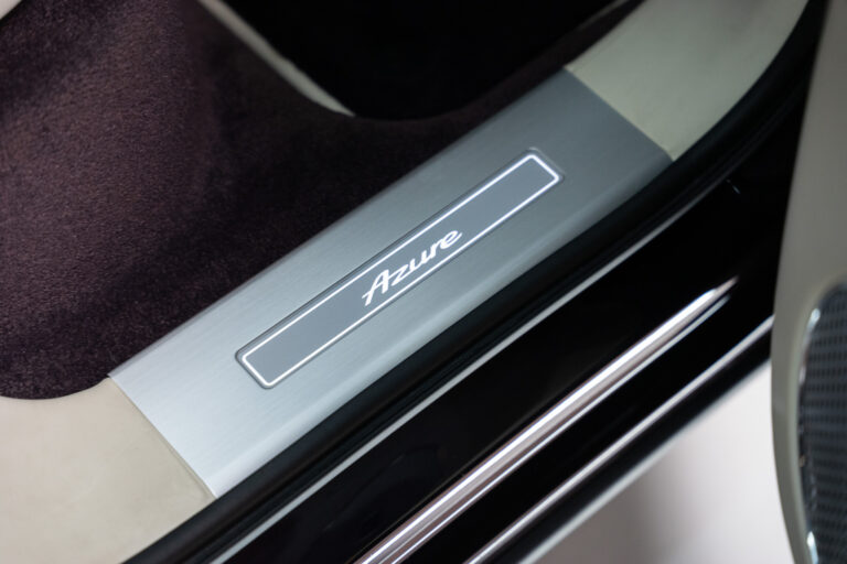 Bentley Bentayga 4