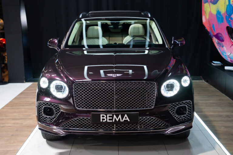 Bentley Bentayga 4