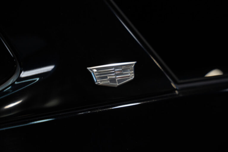 Cadillac Escalade Sport Platinum 6