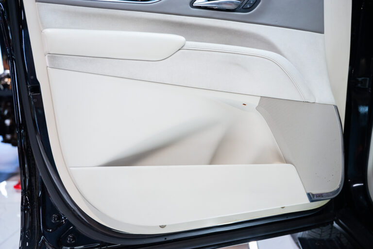 Cadillac Escalade Sport Platinum 6