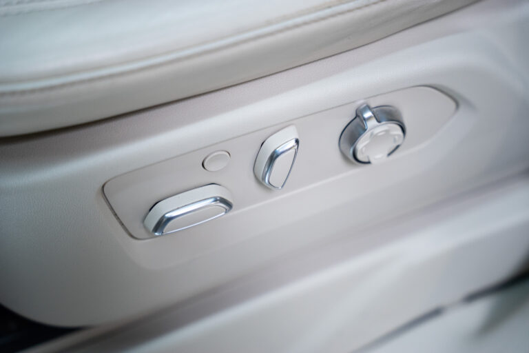 Cadillac Escalade Sport Platinum 6