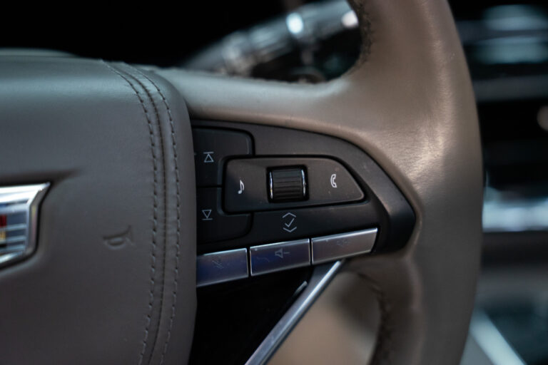Cadillac Escalade Sport Platinum 6