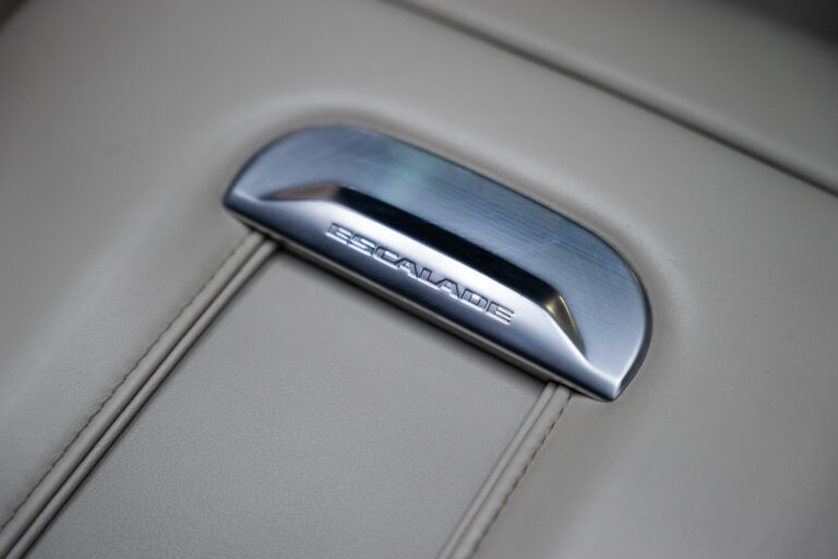 Cadillac Escalade Sport Platinum 6