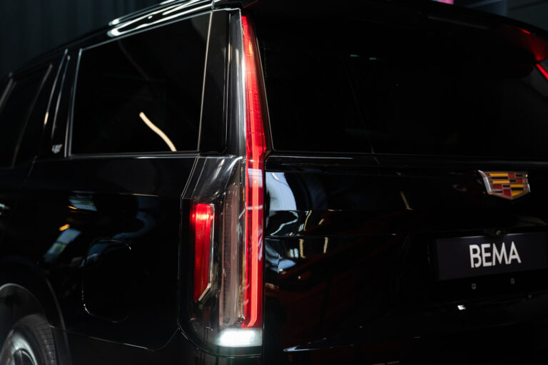 Cadillac Escalade Sport Platinum 6