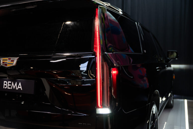 Cadillac Escalade Sport Platinum 6