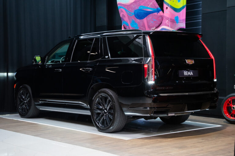 Cadillac Escalade Sport Platinum 6