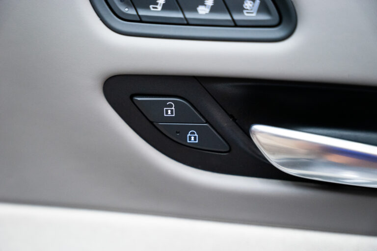 Cadillac Escalade Sport Platinum 6