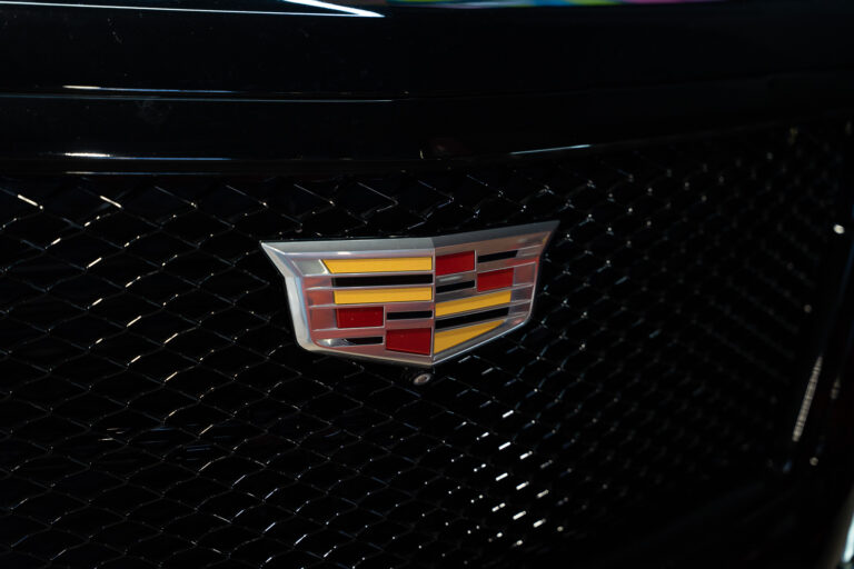 Cadillac Escalade Sport Platinum 6
