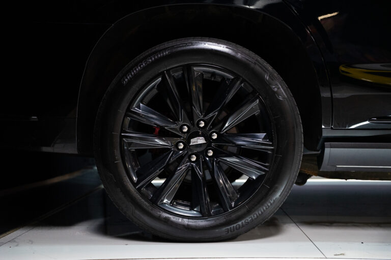 Cadillac Escalade Sport Platinum 6