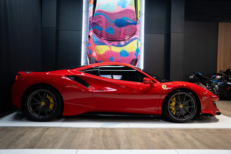 Ferrari 488 Pista 3