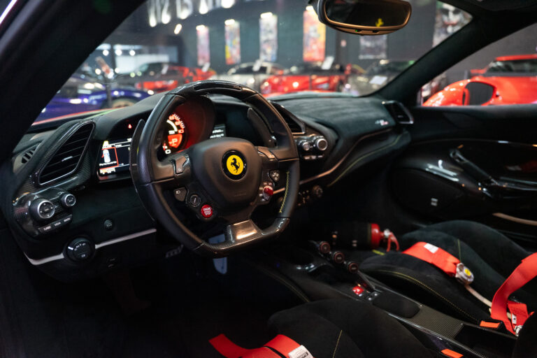 Ferrari 488 Pista 3