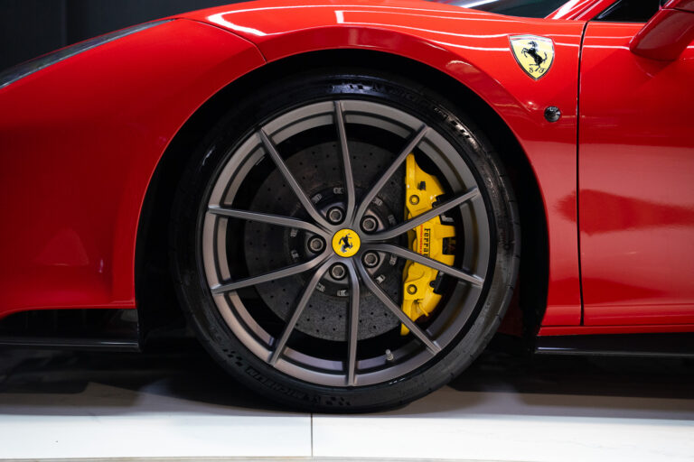Ferrari 488 Pista 3