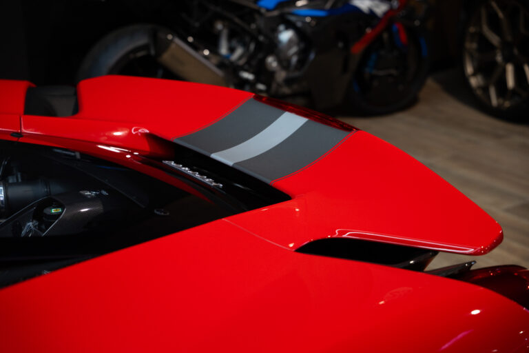 Ferrari 488 Pista 3