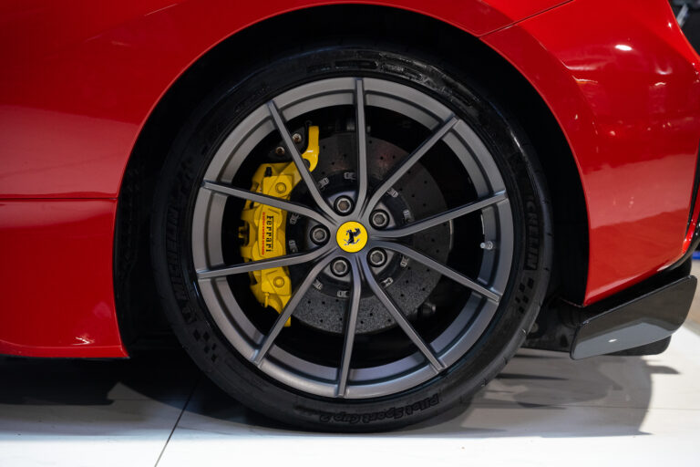 Ferrari 488 Pista 3