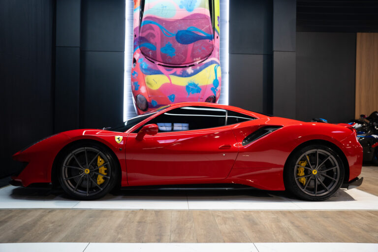 Ferrari 488 Pista 3