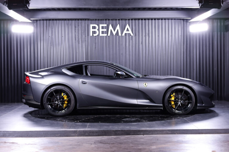 Ferrari 812 Superfast 6