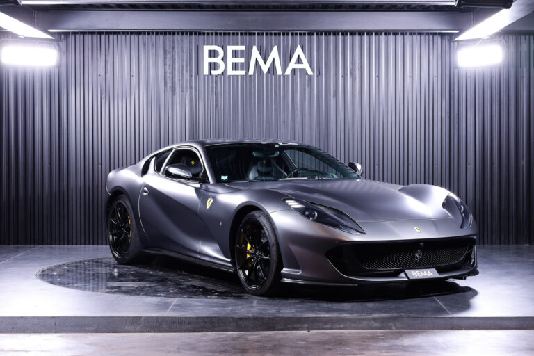 Ferrari 812 Superfast 6