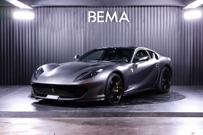 Ferrari 812 Superfast 6
