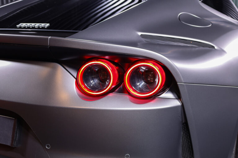 Ferrari 812 Superfast 6