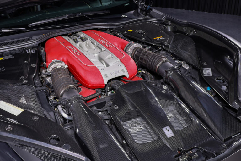 Ferrari 812 Superfast 6