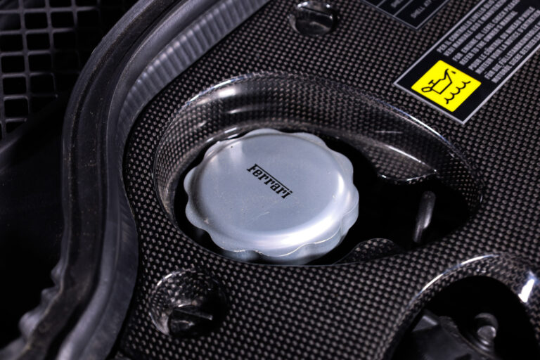 Ferrari 812 Superfast 6