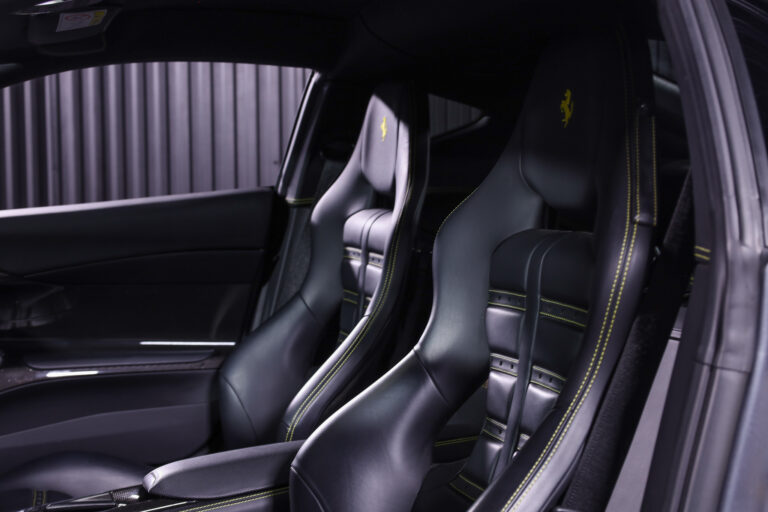 Ferrari 812 Superfast 6