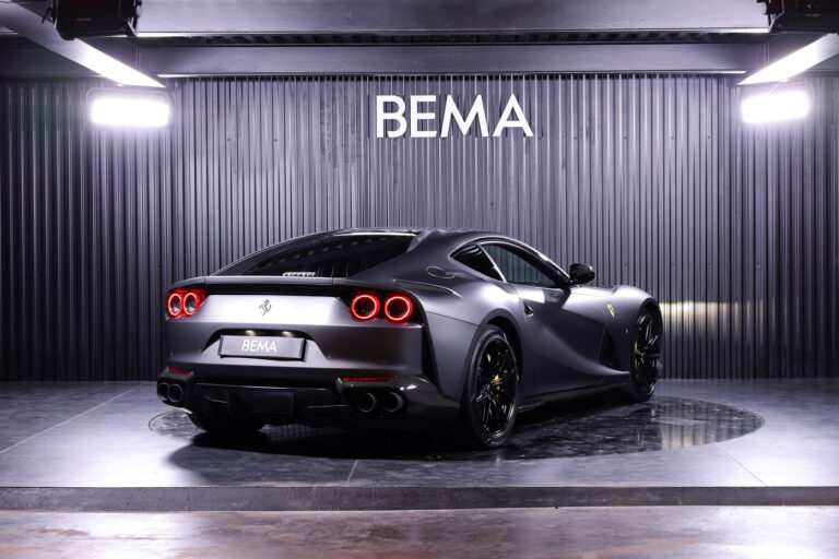 Ferrari 812 Superfast 6