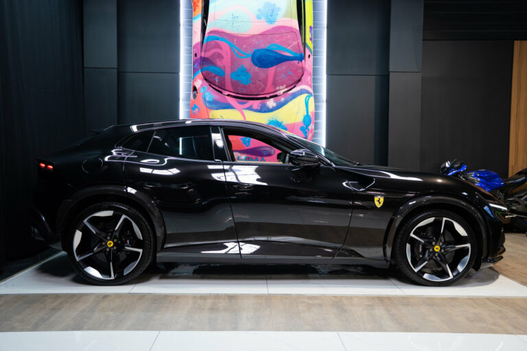 Ferrari Purosangue 6
