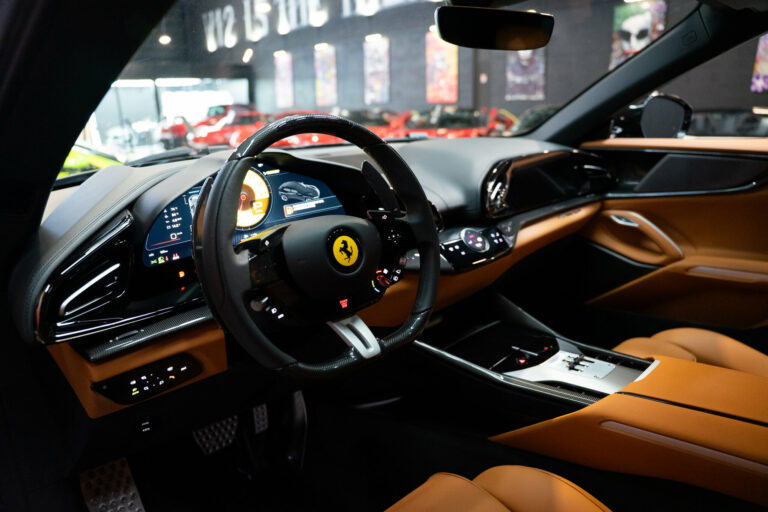 Ferrari Purosangue 6