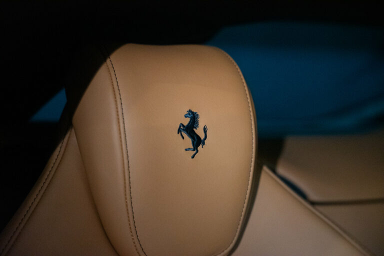 Ferrari Purosangue 6