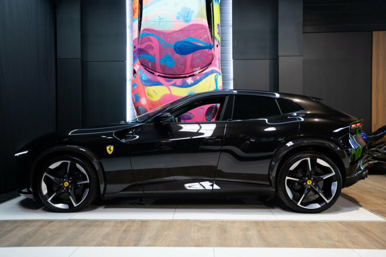 Ferrari Purosangue 6