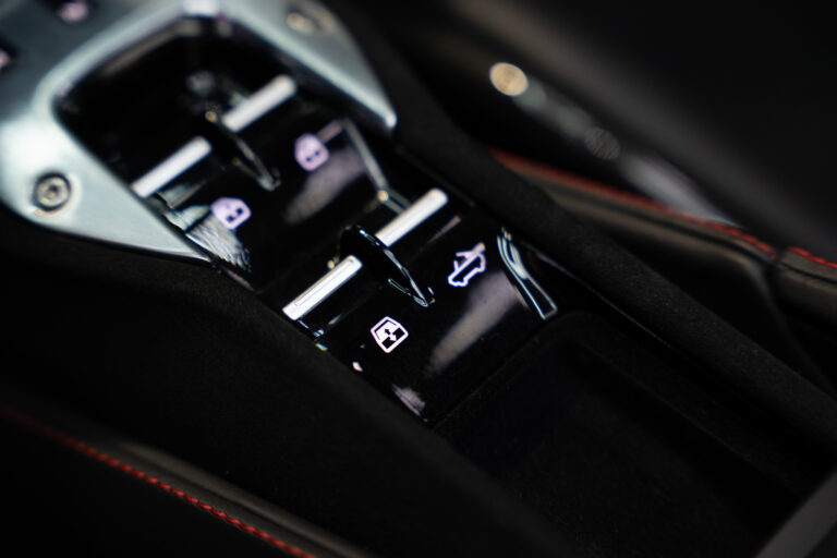 Ferrari SF90 Spider 4