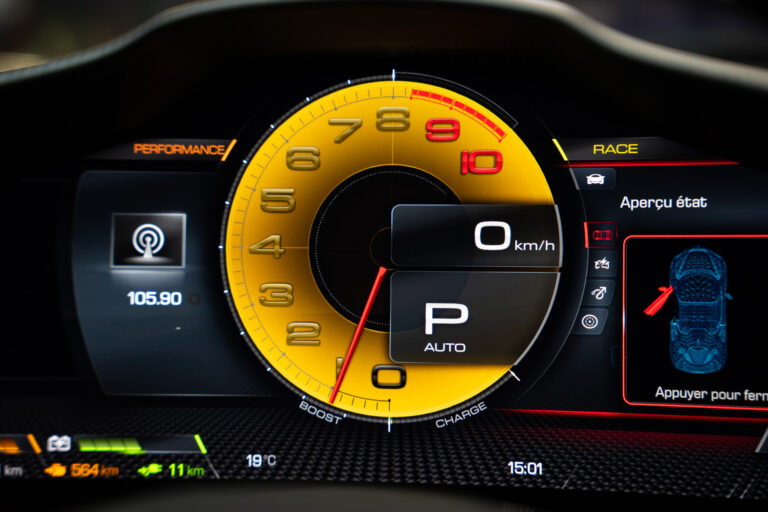 Ferrari SF90 Spider 4