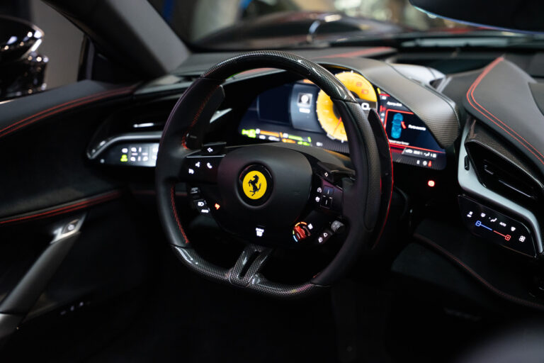 Ferrari SF90 Spider 4