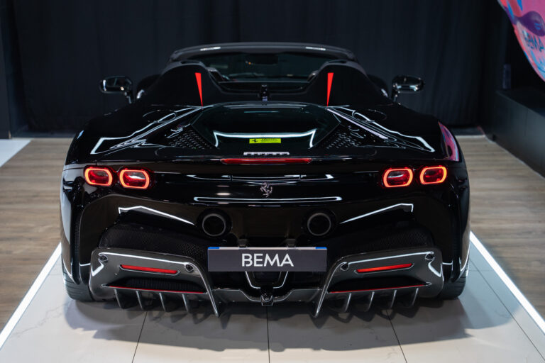 Ferrari SF90 Spider 4