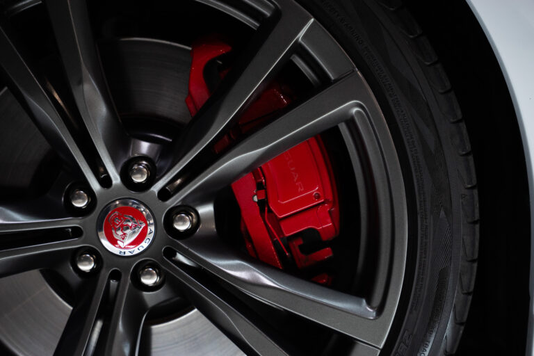 Jaguar F-Type SVR Cabriolet 5