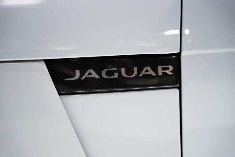 Jaguar F-Type SVR Cabriolet 5